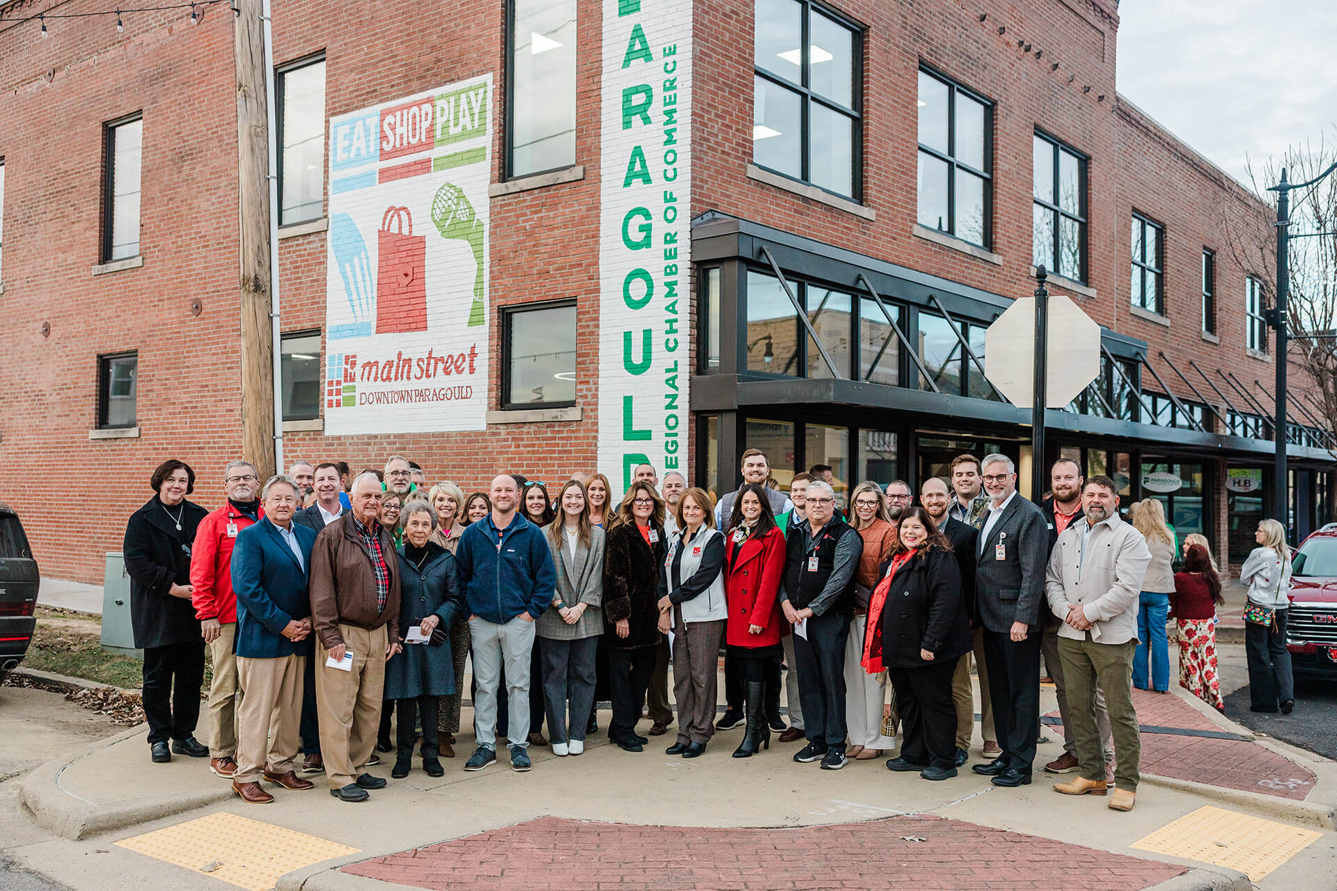 Officials and members at the ribbon cutting for the new Paragould Regional Chamber of Commerce office